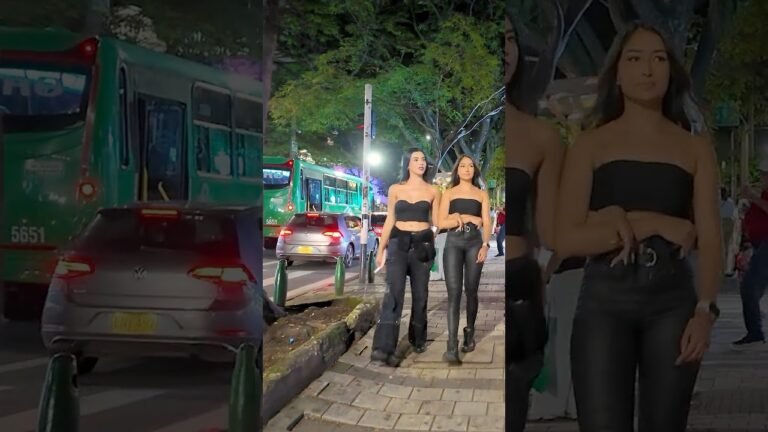 Parque Lleras Area and Beautiful Colombian Women, El Poblado, Medellin