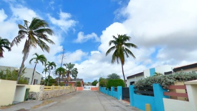 CURAÇAO ROAD TRIP! 🌴 Driving Through Schelpwijk: Hidden Gems & Local Vibes (2025)
