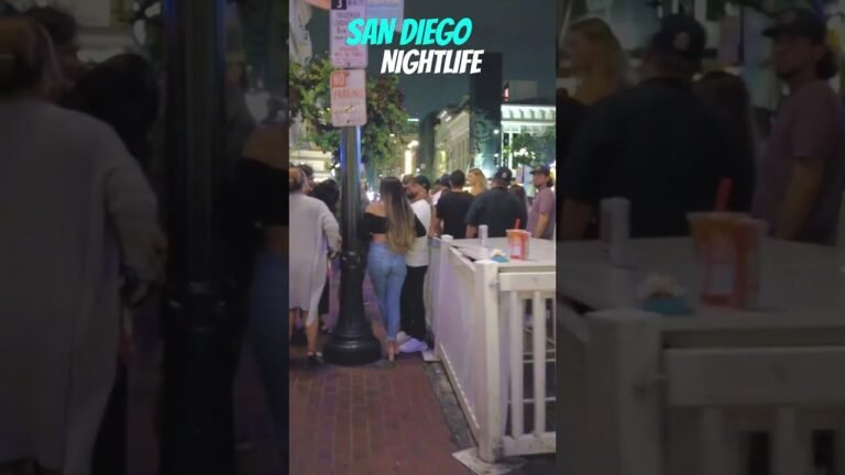 SAN DIEGO NIGHTLIFE😍 DOWNTOWN CALIFORNIA 2022!#shorts